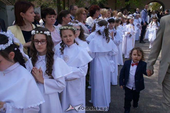 Pierwsza Komunia Święta w ostrołęckim klasztorze [14.05.2017] - zdjęcie #65 - eOstroleka.pl