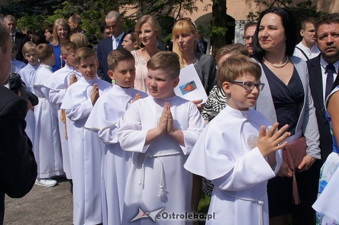 Pierwsza Komunia Święta w ostrołęckim klasztorze [14.05.2017] - zdjęcie #73 - eOstroleka.pl