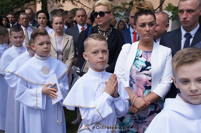 Pierwsza Komunia Święta w ostrołęckim klasztorze [14.05.2017] - zdjęcie #25 - eOstroleka.pl