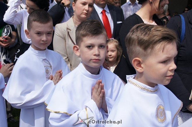 Pierwsza Komunia Święta w ostrołęckim klasztorze [14.05.2017] - zdjęcie #27 - eOstroleka.pl