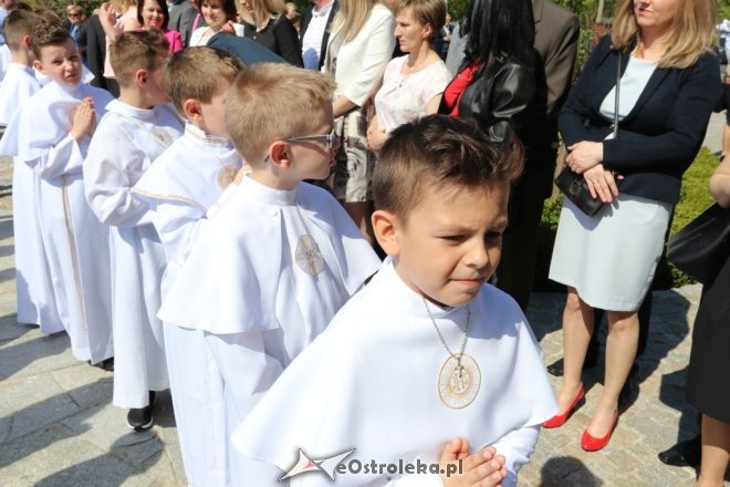 Pierwsza Komunia Święta w parafii pw. św. Wojciecha [14.05.2017] - zdjęcie #11 - eOstroleka.pl