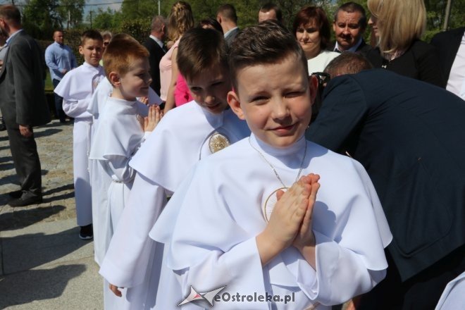 Pierwsza Komunia Święta w parafii pw. św. Wojciecha [14.05.2017] - zdjęcie #13 - eOstroleka.pl