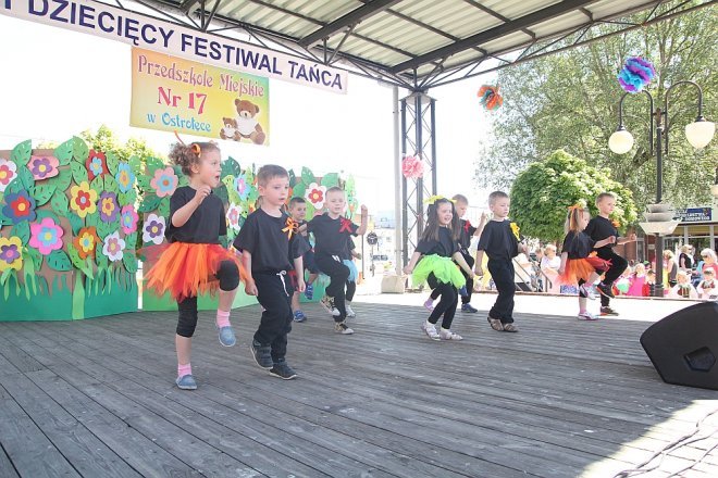 VI Przedszkolny Festiwal Tańca [19.05.2017] - zdjęcie #11 - eOstroleka.pl