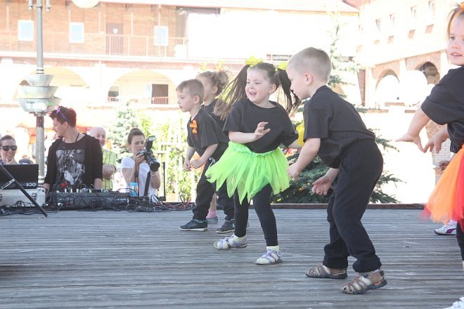 VI Przedszkolny Festiwal Tańca [19.05.2017] - zdjęcie #22 - eOstroleka.pl