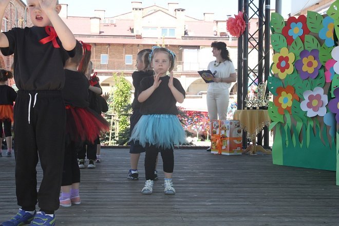 VI Przedszkolny Festiwal Tańca [19.05.2017] - zdjęcie #30 - eOstroleka.pl