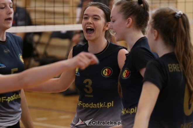 Turniej finałowy III ligi siatkarek - Ostrołęka [20.05.2017] - zdjęcie #21 - eOstroleka.pl