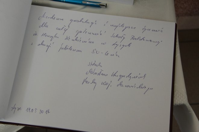Łyse: Uroczystości szkolnego jubileuszu z udziałem Jerzego Hoffmana [ZDJĘCIA] - zdjęcie #5 - eOstroleka.pl