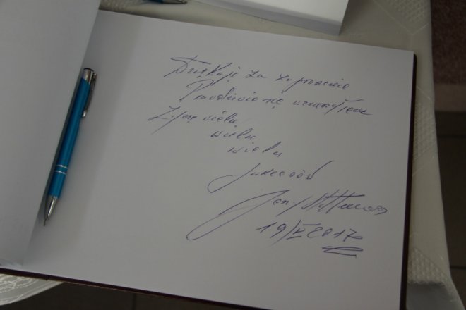 Łyse: Uroczystości szkolnego jubileuszu z udziałem Jerzego Hoffmana [ZDJĘCIA] - zdjęcie #1 - eOstroleka.pl