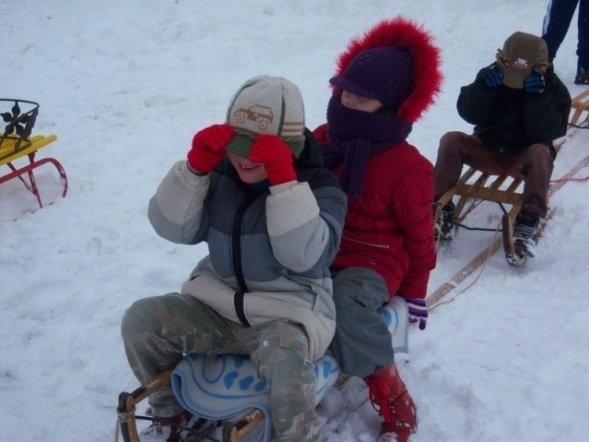 Ferie w MOSiR: Kulig dla dzieci na zakończenie ferii (12.02.2010r.)  - zdjęcie #61 - eOstroleka.pl