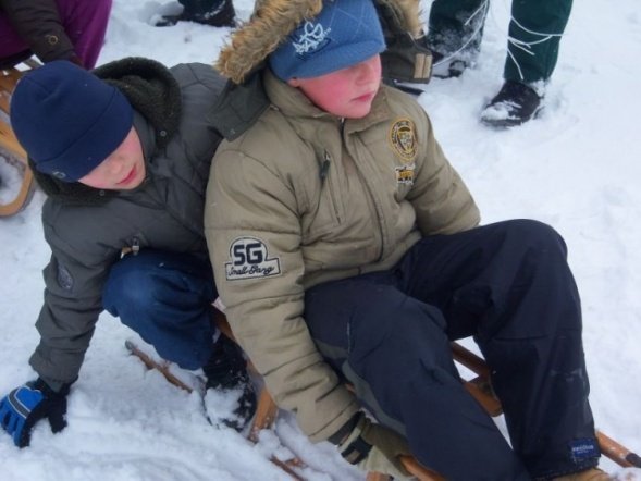 Ferie w MOSiR: Kulig dla dzieci na zakończenie ferii (12.02.2010r.)  - zdjęcie #58 - eOstroleka.pl