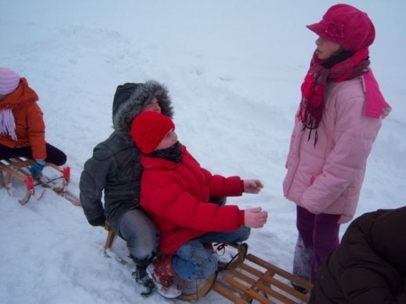Ferie w MOSiR: Kulig dla dzieci na zakończenie ferii (12.02.2010r.)  - zdjęcie #42 - eOstroleka.pl