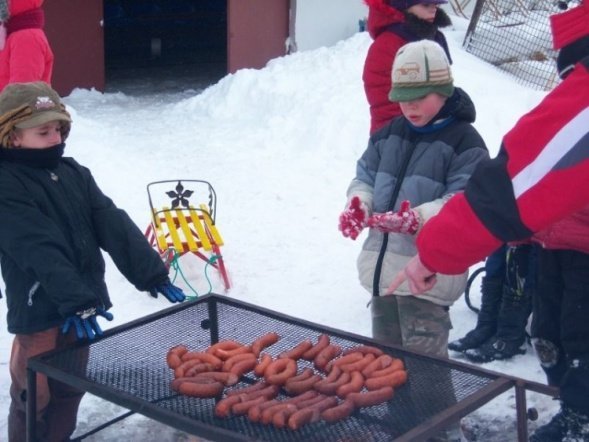 Ferie w MOSiR: Kulig dla dzieci na zakończenie ferii (12.02.2010r.)  - zdjęcie #33 - eOstroleka.pl