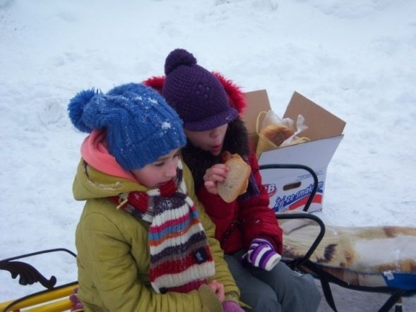 Ferie w MOSiR: Kulig dla dzieci na zakończenie ferii (12.02.2010r.)  - zdjęcie #30 - eOstroleka.pl
