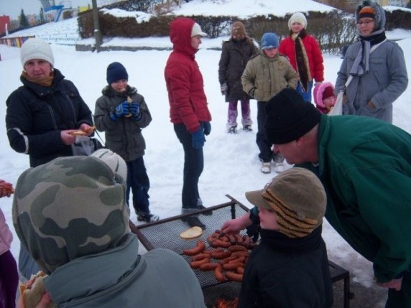 Ferie w MOSiR: Kulig dla dzieci na zakończenie ferii (12.02.2010r.)  - zdjęcie #57 - eOstroleka.pl