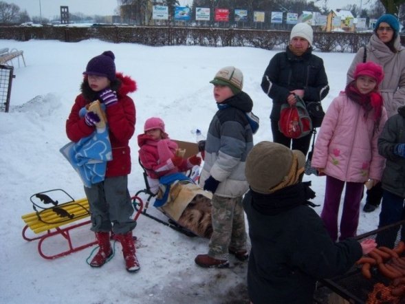 Ferie w MOSiR: Kulig dla dzieci na zakończenie ferii (12.02.2010r.)  - zdjęcie #62 - eOstroleka.pl