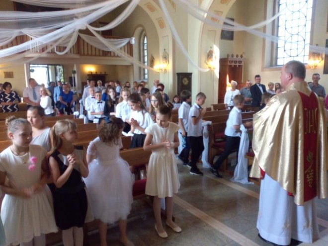 Rocznica I Komunii Świętej [21.05.2017] - zdjęcie #26 - eOstroleka.pl
