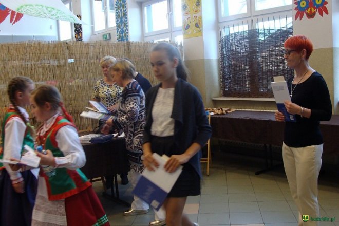 Konkurs recytatorski „Kurpie Zielone w Literaturze” oficjalnie rozstrzygnięty [ZDJĘCIA] - zdjęcie #14 - eOstroleka.pl