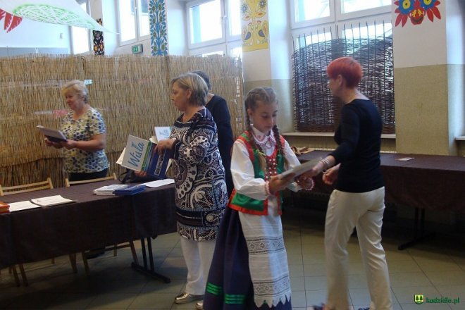 Konkurs recytatorski „Kurpie Zielone w Literaturze” oficjalnie rozstrzygnięty [ZDJĘCIA] - zdjęcie #13 - eOstroleka.pl