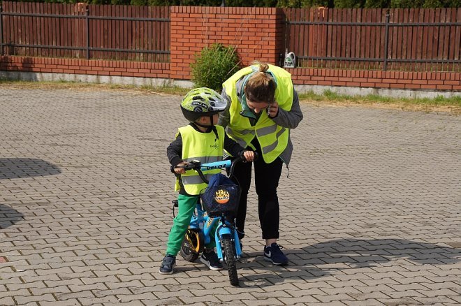 Dzień Rodziny w Przedszkolu Miejskim nr 17 Kraina Misiów [30.05.2017] - zdjęcie #115 - eOstroleka.pl