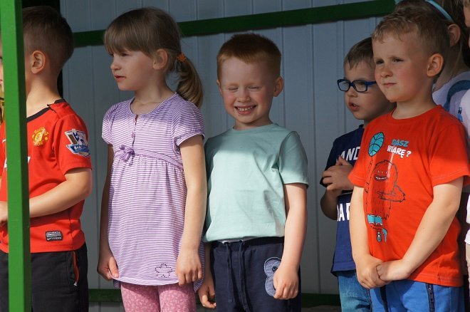 Dzień Rodziny w Przedszkolu Miejskim nr 17 Kraina Misiów [30.05.2017] - zdjęcie #34 - eOstroleka.pl