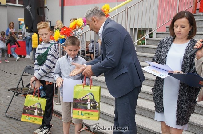 Festyn rodzinny z okazji Dnia Dziecka w Szkole Podstawowej nr 6 w Ostrołęce [01.06.2017] - zdjęcie #50 - eOstroleka.pl