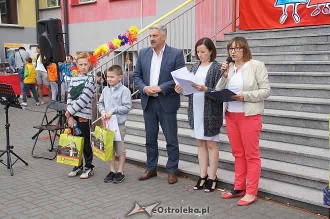 Festyn rodzinny z okazji Dnia Dziecka w Szkole Podstawowej nr 6 w Ostrołęce [01.06.2017] - zdjęcie #52 - eOstroleka.pl