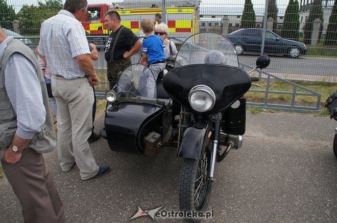 VI rzekuńskie spotkanie fanów starej motoryzacji [ZDJĘCIA] - zdjęcie #8 - eOstroleka.pl