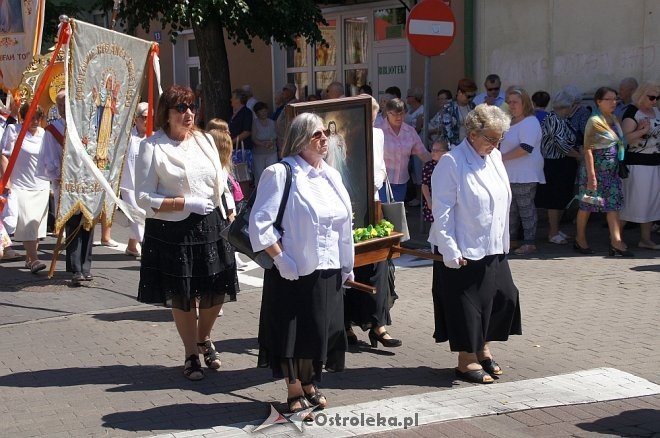 Procesja Bożego Ciała w sanktuarium pw. św. Antoniego Padewskiego w Ostrołęce [15.06.2017] - zdjęcie #283 - eOstroleka.pl