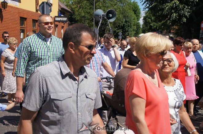 Procesja Bożego Ciała w sanktuarium pw. św. Antoniego Padewskiego w Ostrołęce [15.06.2017] - zdjęcie #203 - eOstroleka.pl