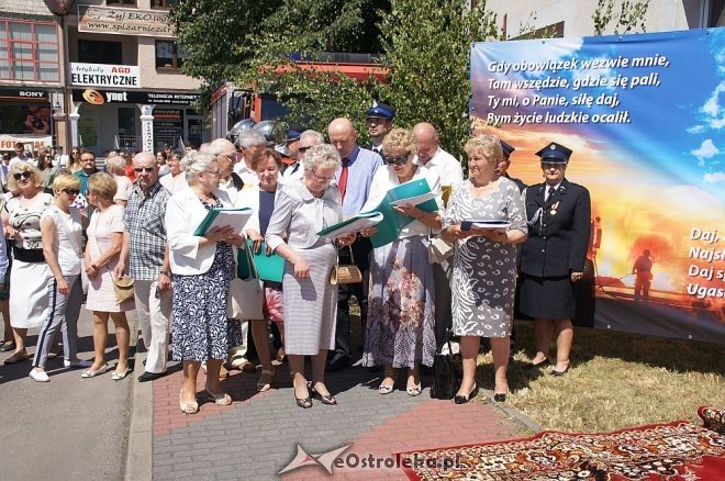 Procesja Bożego Ciała w sanktuarium pw. św. Antoniego Padewskiego w Ostrołęce [15.06.2017] - zdjęcie #198 - eOstroleka.pl