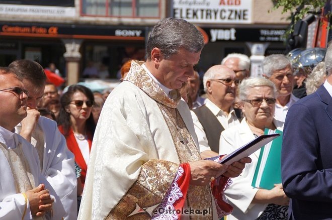 Procesja Bożego Ciała w sanktuarium pw. św. Antoniego Padewskiego w Ostrołęce [15.06.2017] - zdjęcie #137 - eOstroleka.pl