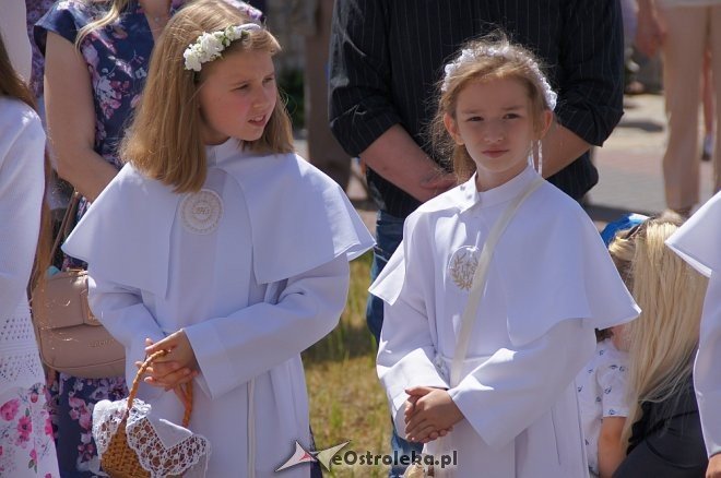 Procesja Bożego Ciała w sanktuarium pw. św. Antoniego Padewskiego w Ostrołęce [15.06.2017] - zdjęcie #134 - eOstroleka.pl