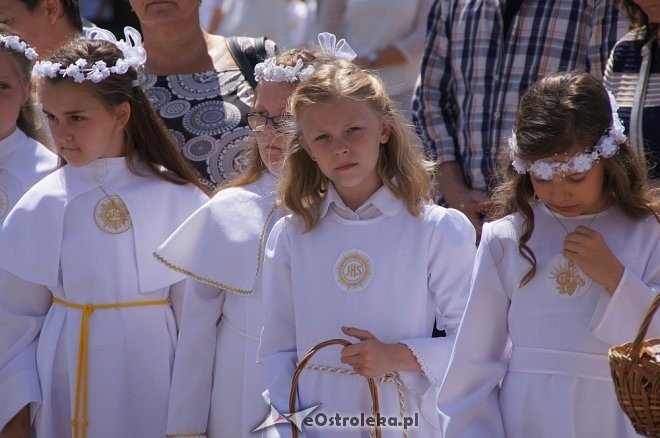 Procesja Bożego Ciała w sanktuarium pw. św. Antoniego Padewskiego w Ostrołęce [15.06.2017] - zdjęcie #132 - eOstroleka.pl
