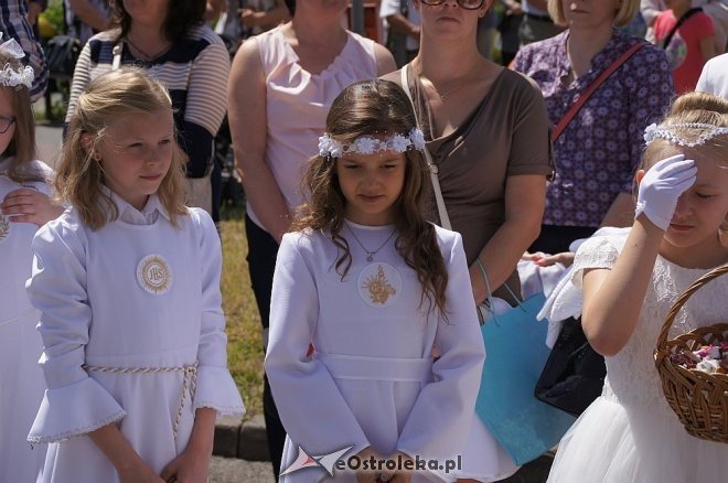 Procesja Bożego Ciała w sanktuarium pw. św. Antoniego Padewskiego w Ostrołęce [15.06.2017] - zdjęcie #112 - eOstroleka.pl