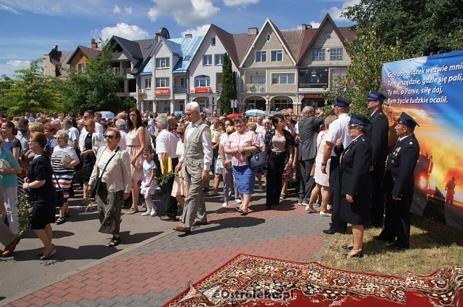 Procesja Bożego Ciała w sanktuarium pw. św. Antoniego Padewskiego w Ostrołęce [15.06.2017] - zdjęcie #96 - eOstroleka.pl