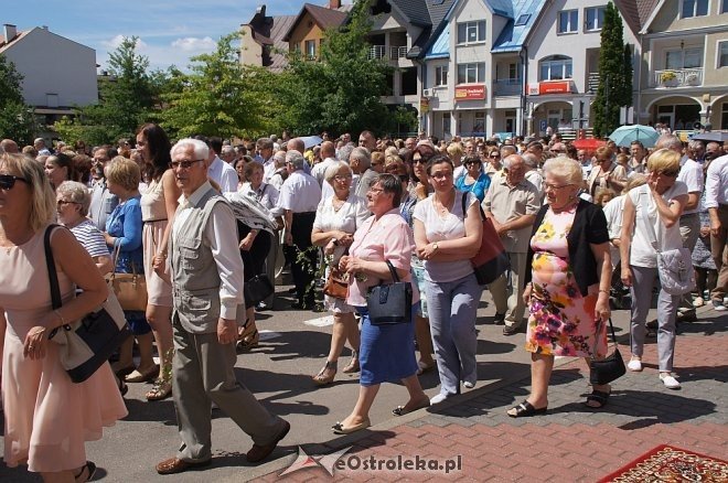 Procesja Bożego Ciała w sanktuarium pw. św. Antoniego Padewskiego w Ostrołęce [15.06.2017] - zdjęcie #91 - eOstroleka.pl
