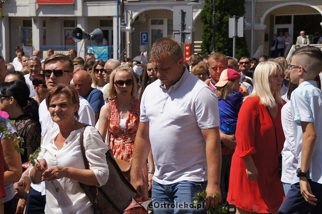 Procesja Bożego Ciała w sanktuarium pw. św. Antoniego Padewskiego w Ostrołęce [15.06.2017] - zdjęcie #82 - eOstroleka.pl