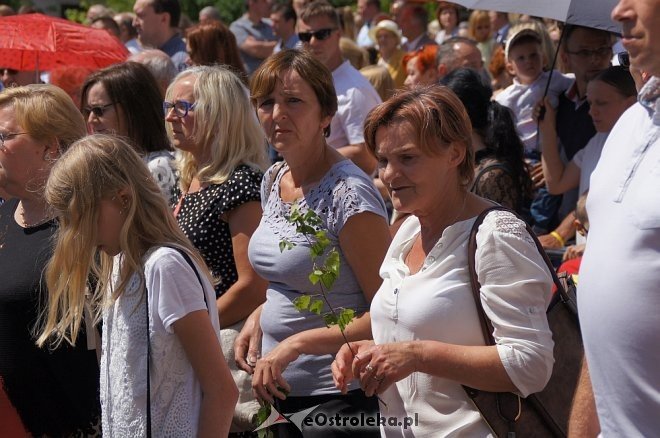 Procesja Bożego Ciała w sanktuarium pw. św. Antoniego Padewskiego w Ostrołęce [15.06.2017] - zdjęcie #78 - eOstroleka.pl