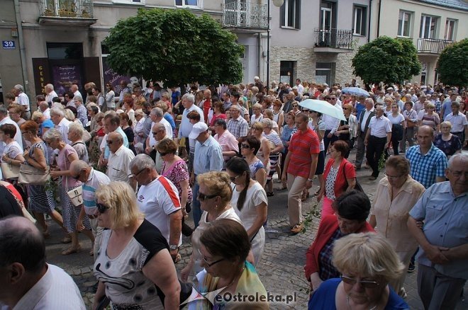 Procesja Bożego Ciała w sanktuarium pw. św. Antoniego Padewskiego w Ostrołęce [15.06.2017] - zdjęcie #40 - eOstroleka.pl