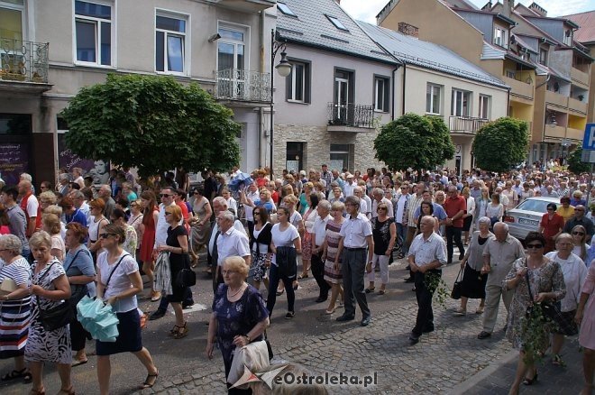 Procesja Bożego Ciała w sanktuarium pw. św. Antoniego Padewskiego w Ostrołęce [15.06.2017] - zdjęcie #33 - eOstroleka.pl