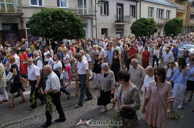 Procesja Bożego Ciała w sanktuarium pw. św. Antoniego Padewskiego w Ostrołęce [15.06.2017] - zdjęcie #30 - eOstroleka.pl