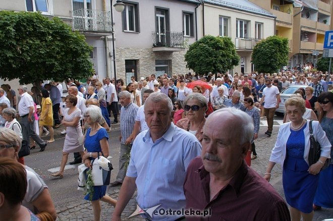 Procesja Bożego Ciała w sanktuarium pw. św. Antoniego Padewskiego w Ostrołęce [15.06.2017] - zdjęcie #18 - eOstroleka.pl