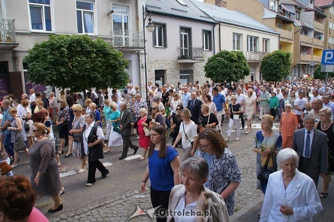 Procesja Bożego Ciała w sanktuarium pw. św. Antoniego Padewskiego w Ostrołęce [15.06.2017] - zdjęcie #12 - eOstroleka.pl