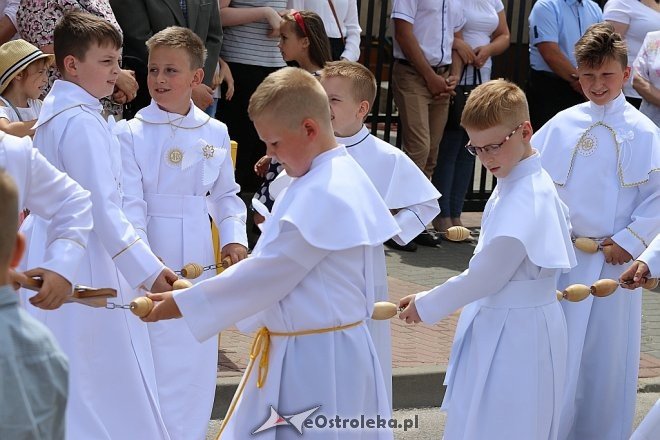 Boże Ciało 2017 w parafii pw. NMP Królowej Rodzin [15.06.2017] - zdjęcie #7 - eOstroleka.pl