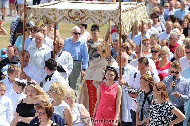 Boże Ciało 2017 w parafii pw. św. Franciszka [15.06.2017] - zdjęcie #17 - eOstroleka.pl