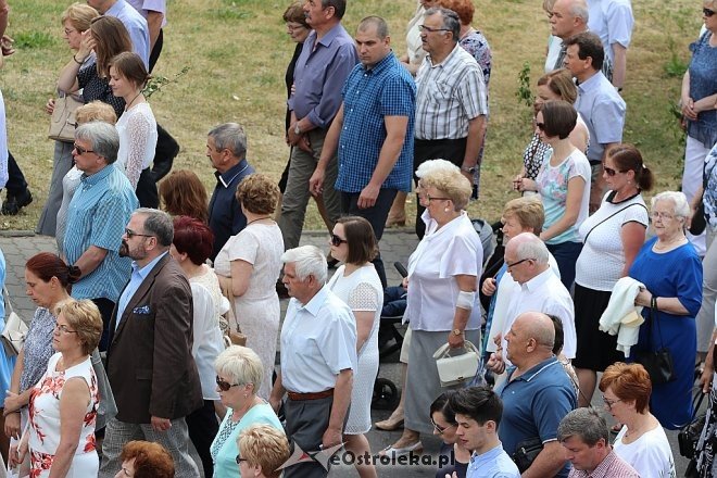 Boże Ciało 2017 w parafii pw. Zbawiciela Świata [15.06.2017] - zdjęcie #37 - eOstroleka.pl