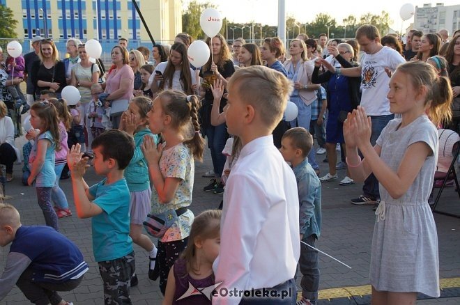 Koncert uwielbienia „Zjednoczeni dla Miłości” po raz trzeci w Ostrołęce [WIDEO, ZDJĘCIA] - zdjęcie #19 - eOstroleka.pl