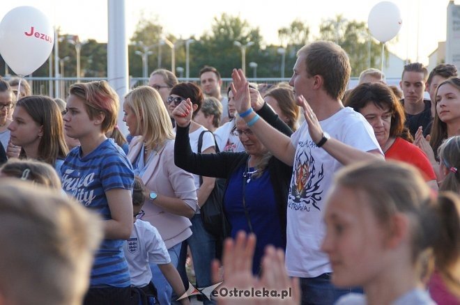 Koncert uwielbienia „Zjednoczeni dla Miłości” po raz trzeci w Ostrołęce [WIDEO, ZDJĘCIA] - zdjęcie #20 - eOstroleka.pl