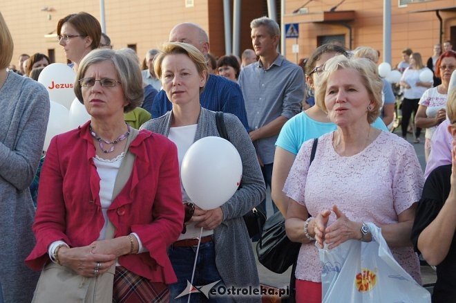 Koncert uwielbienia „Zjednoczeni dla Miłości” po raz trzeci w Ostrołęce [WIDEO, ZDJĘCIA] - zdjęcie #28 - eOstroleka.pl