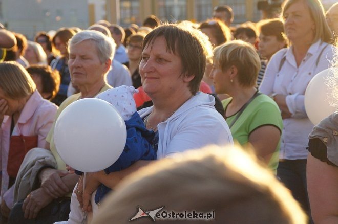 Koncert uwielbienia „Zjednoczeni dla Miłości” po raz trzeci w Ostrołęce [WIDEO, ZDJĘCIA] - zdjęcie #63 - eOstroleka.pl